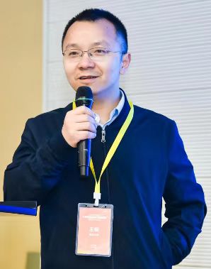 马博在线登录创新论坛第一千三百九十讲：Floquet engineering symmetry-breaking and topological states under light irradiation