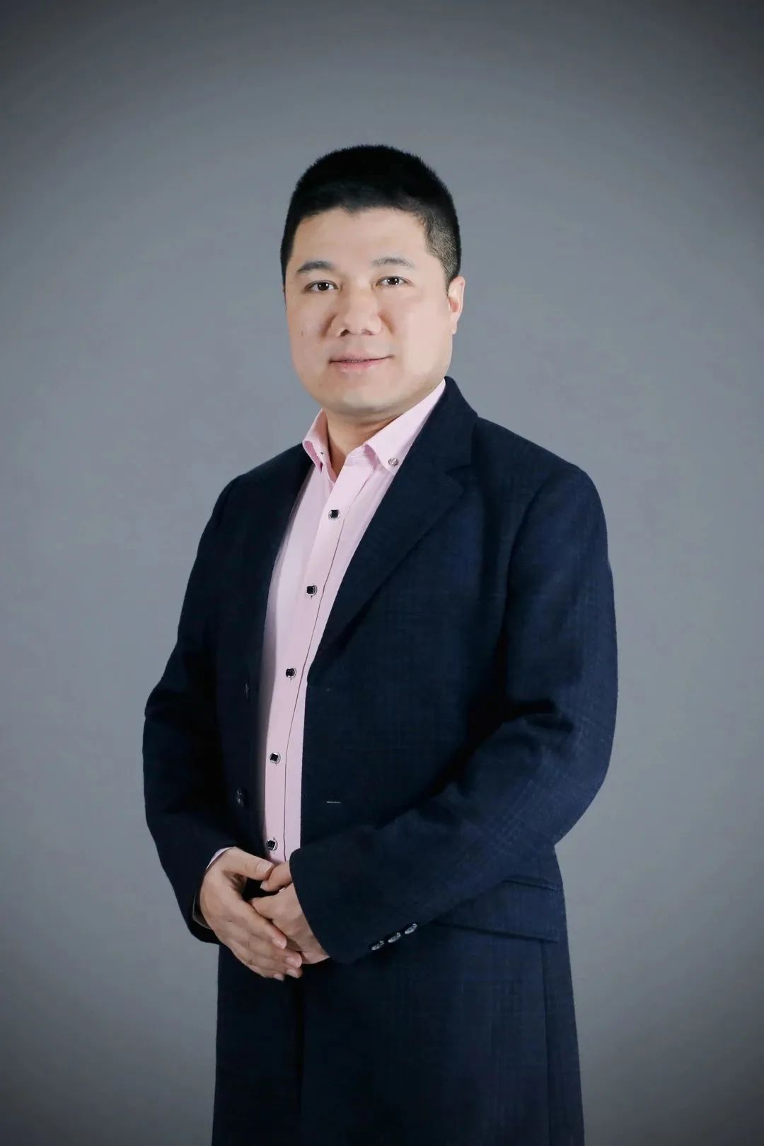 马博在线登录创新论坛第一千四百九十六讲：低维量子材料多尺度理论设计与调控